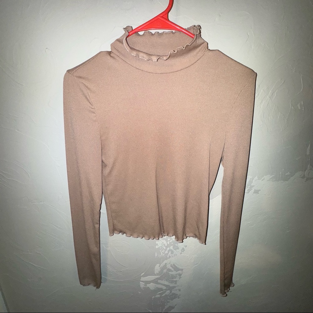 Long sleeve mock neck top